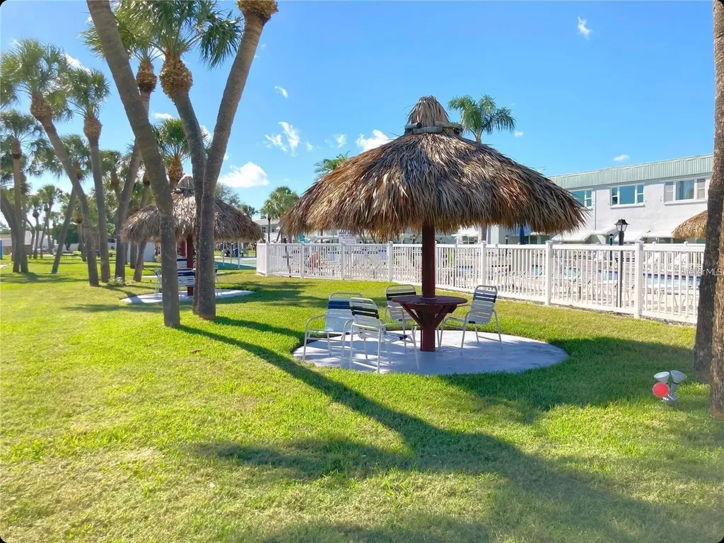 5257 81st Lane N St Petersburg FL 33709