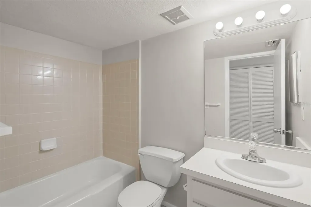2121 Wood Street Sarasota FL 34237