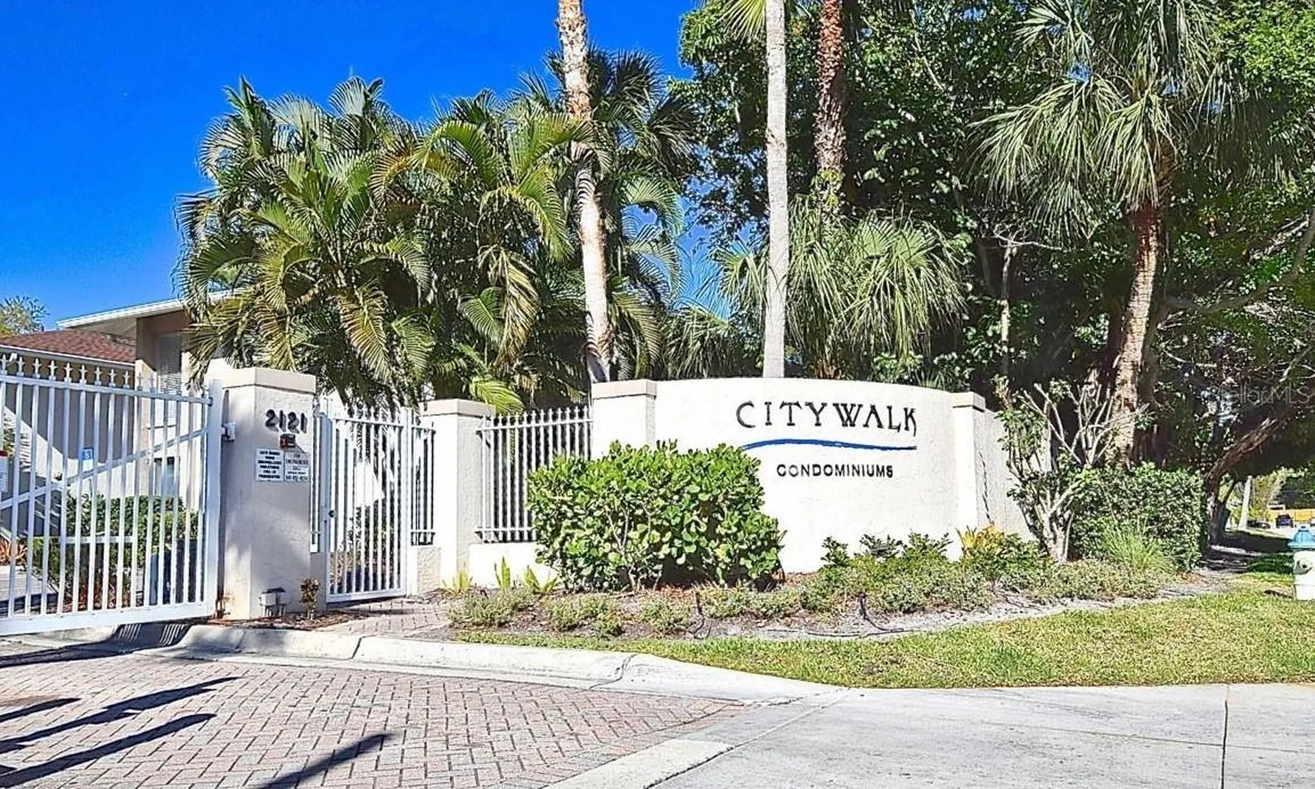 2121 Wood Street Sarasota FL 34237