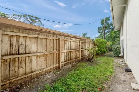 2121 Wood Street Sarasota FL 34237