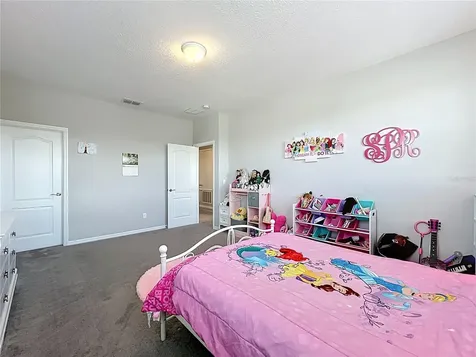 2676 Estuary Loop Oviedo FL 32765