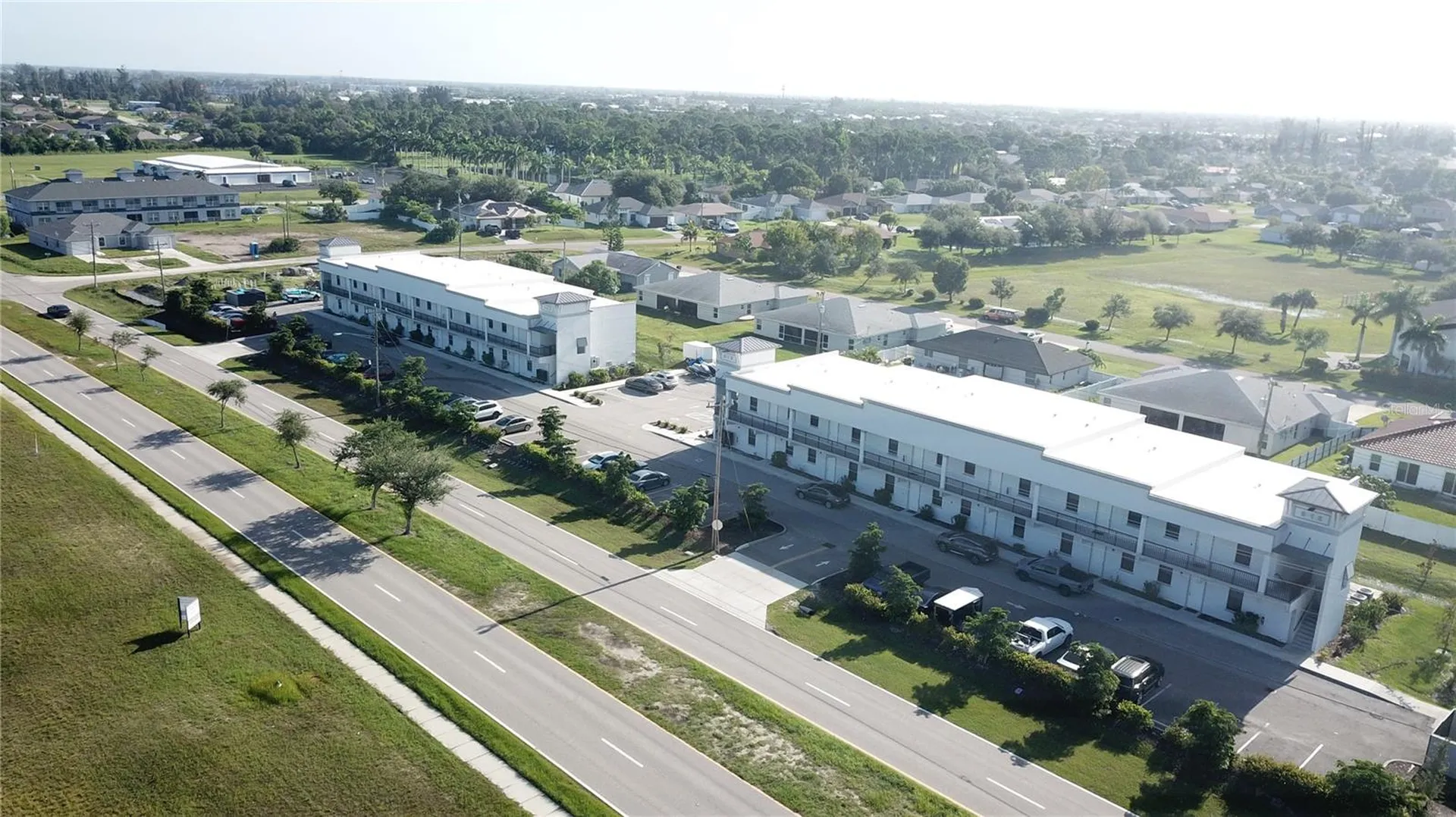 907 Skyline Boulevard Cape Coral FL 33991