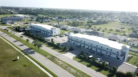 907 Skyline Boulevard Cape Coral FL 33991