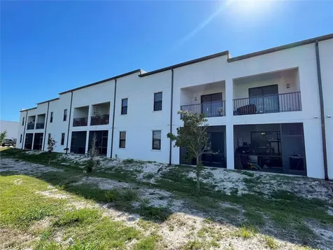 907 Skyline Boulevard Cape Coral FL 33991