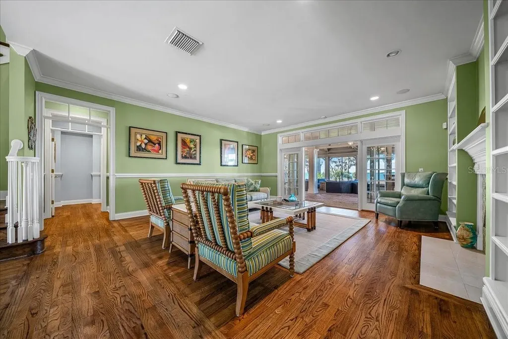 1200 Peninsula Drive Tavares FL 32778