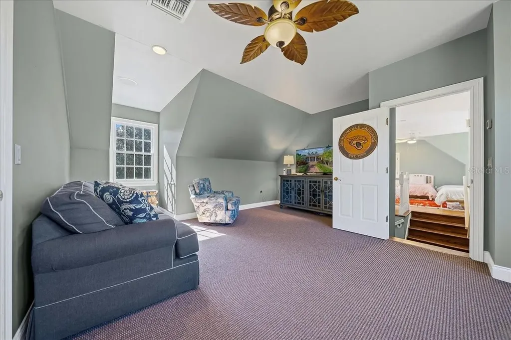 1200 Peninsula Drive Tavares FL 32778