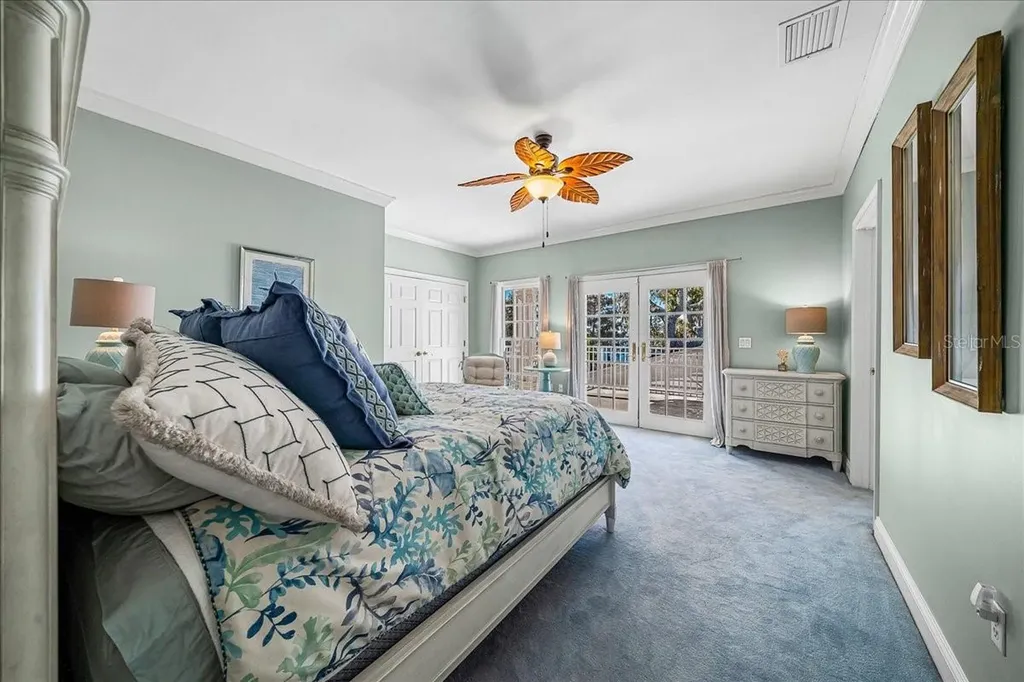 1200 Peninsula Drive Tavares FL 32778