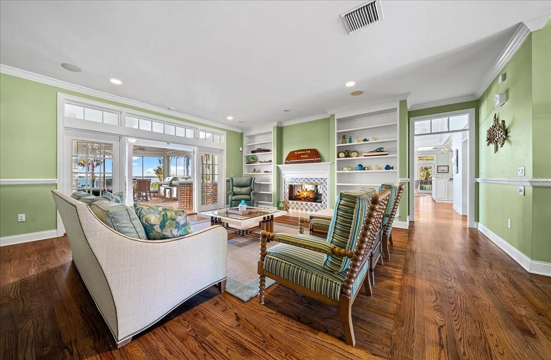 1200 Peninsula Drive Tavares FL 32778