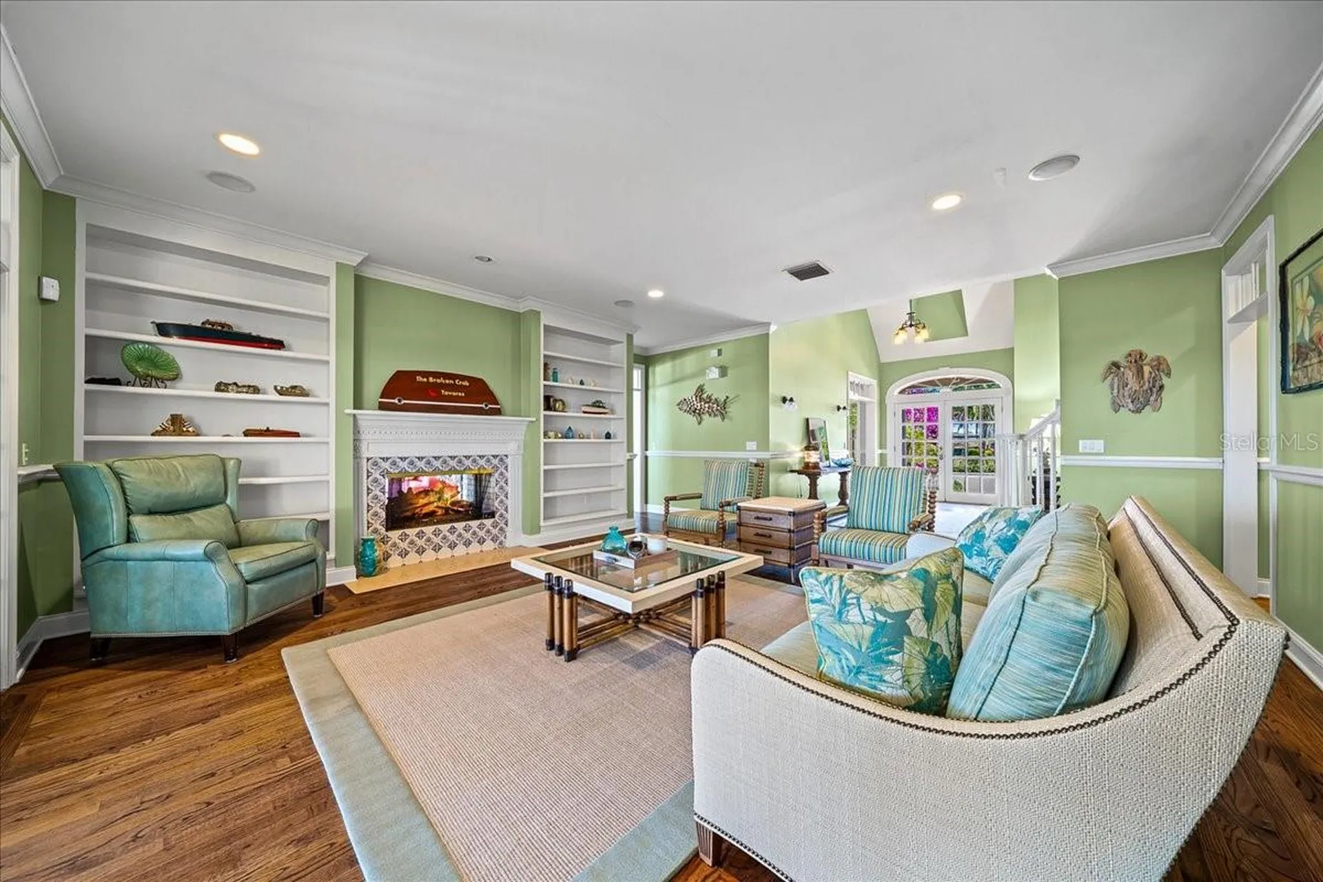 1200 Peninsula Drive Tavares FL 32778