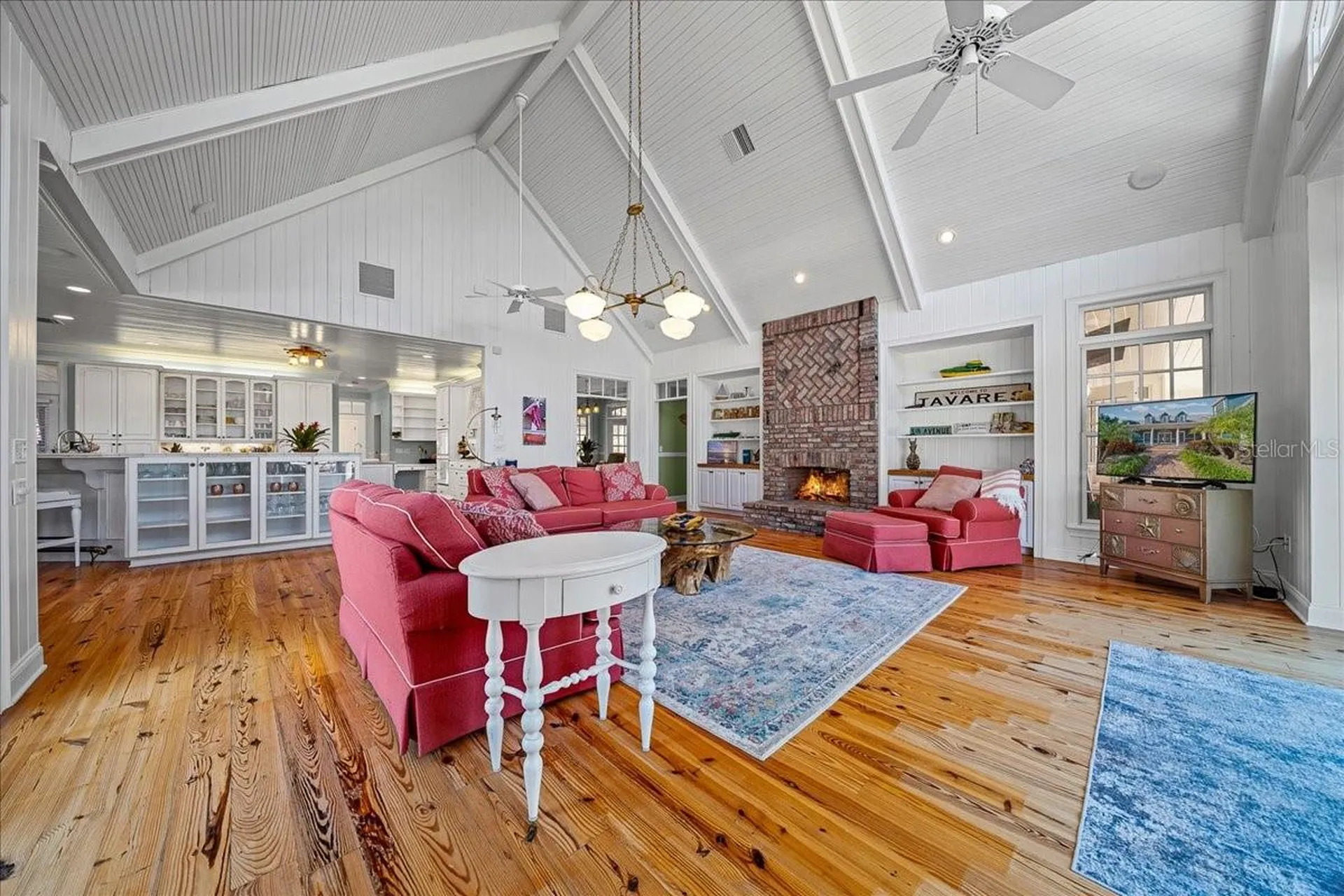 1200 Peninsula Drive Tavares FL 32778