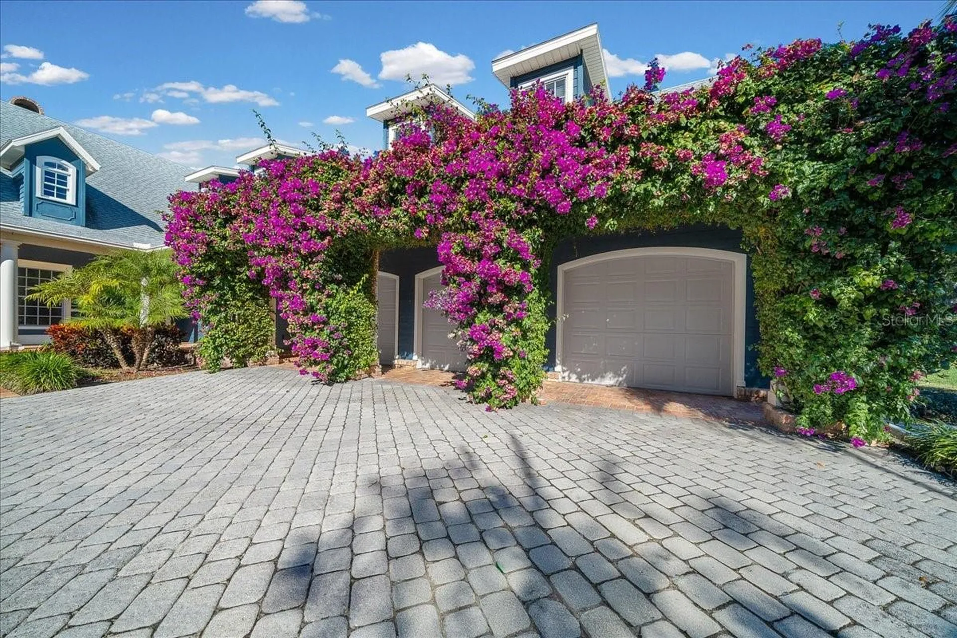 1200 Peninsula Drive Tavares FL 32778