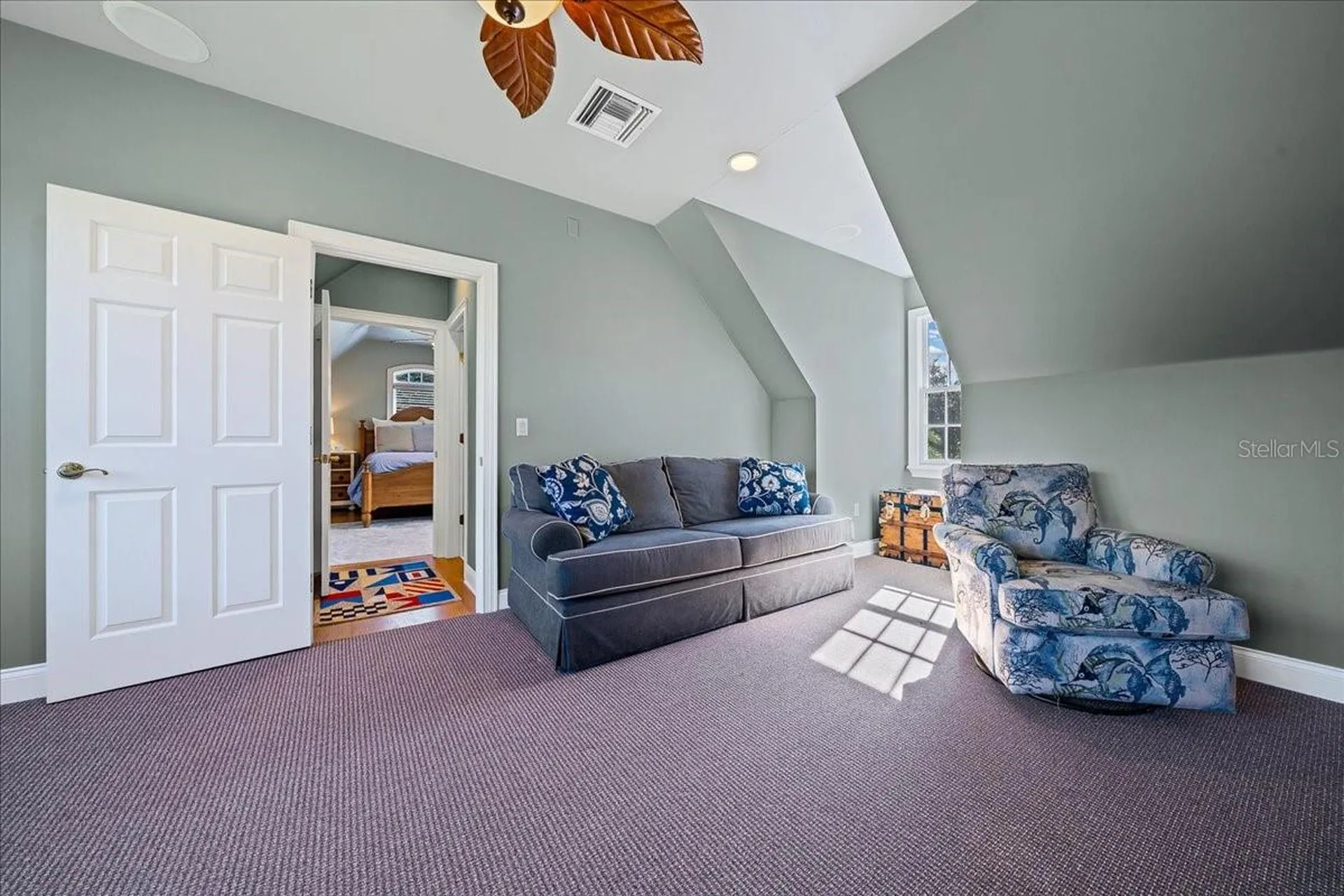 1200 Peninsula Drive Tavares FL 32778