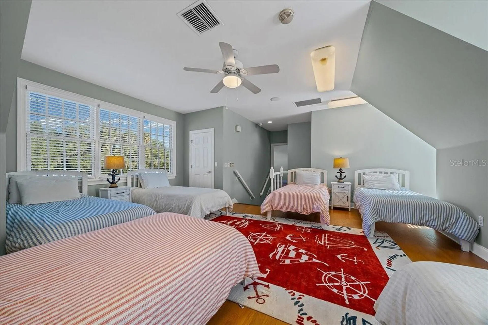 1200 Peninsula Drive Tavares FL 32778