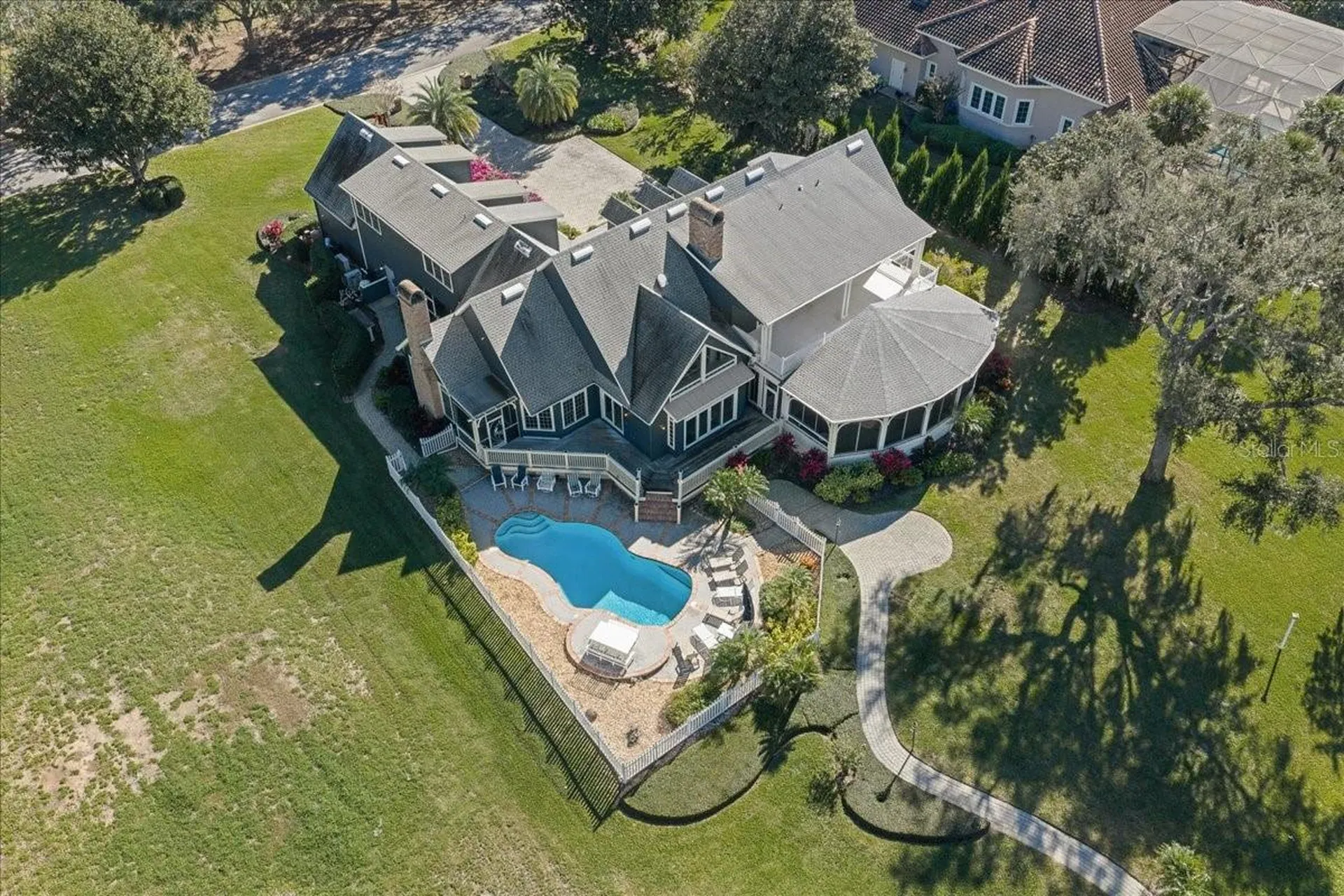 1200 Peninsula Drive Tavares FL 32778