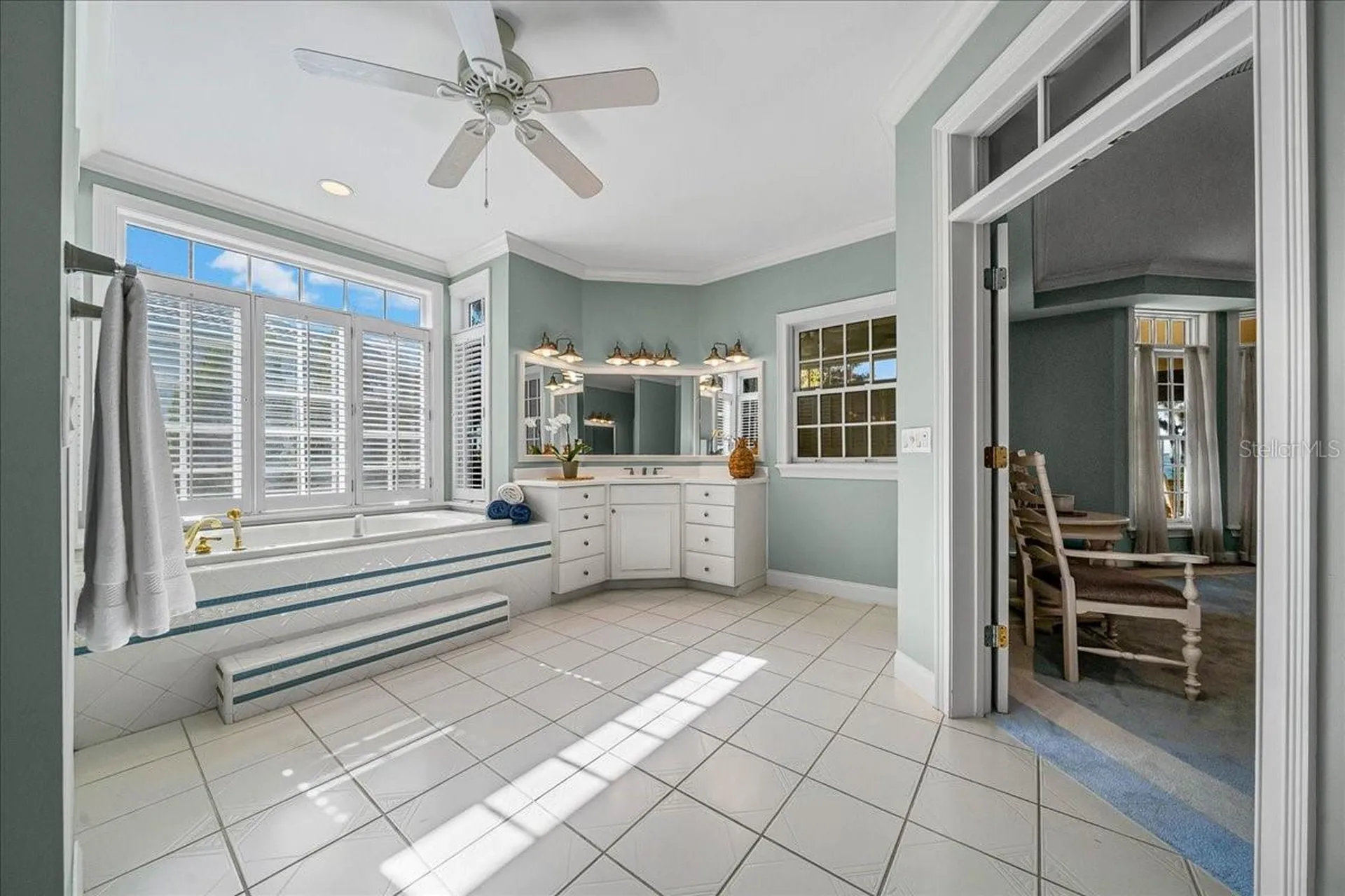 1200 Peninsula Drive Tavares FL 32778