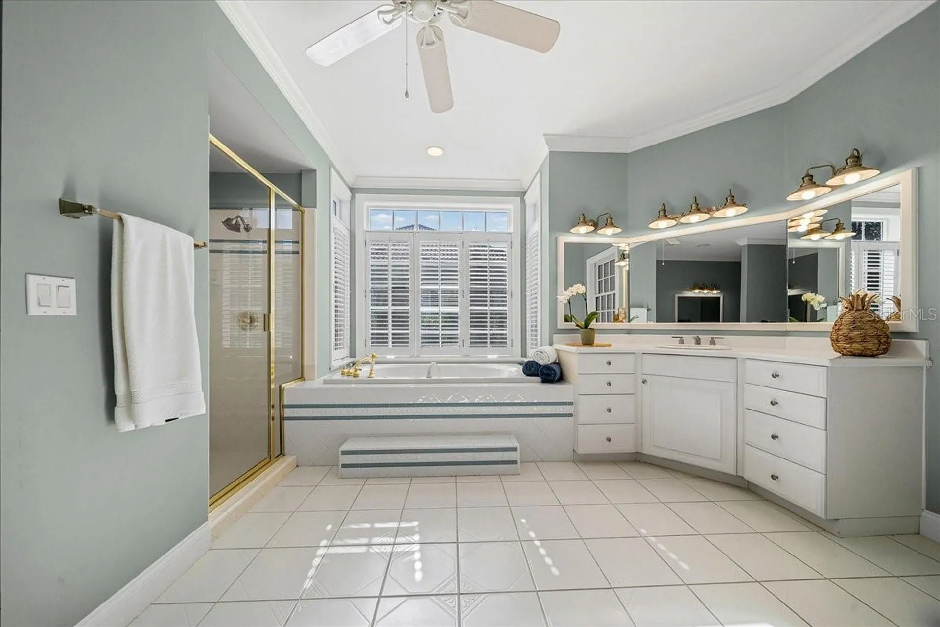 1200 Peninsula Drive Tavares FL 32778