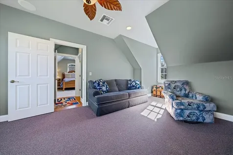 1200 Peninsula Drive Tavares FL 32778