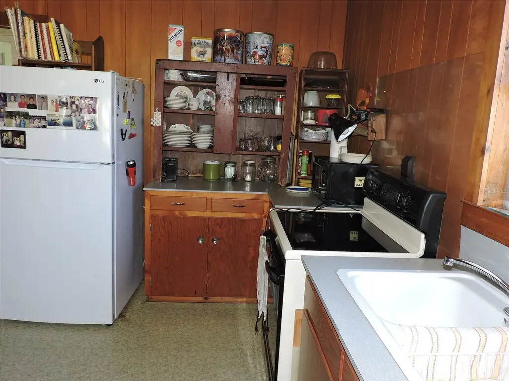 14213 Reese Drive Lake Wales FL 33898