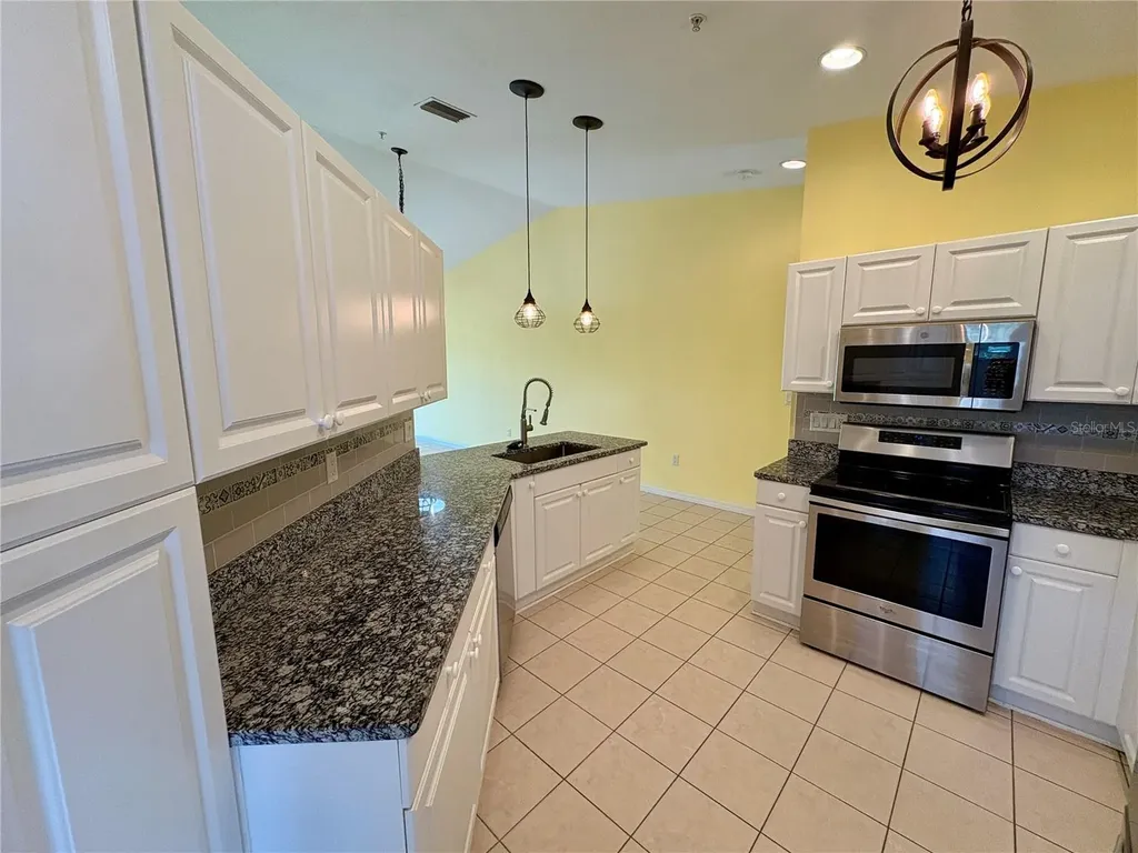 6421 Bay Cedar Lane Bradenton FL 34203