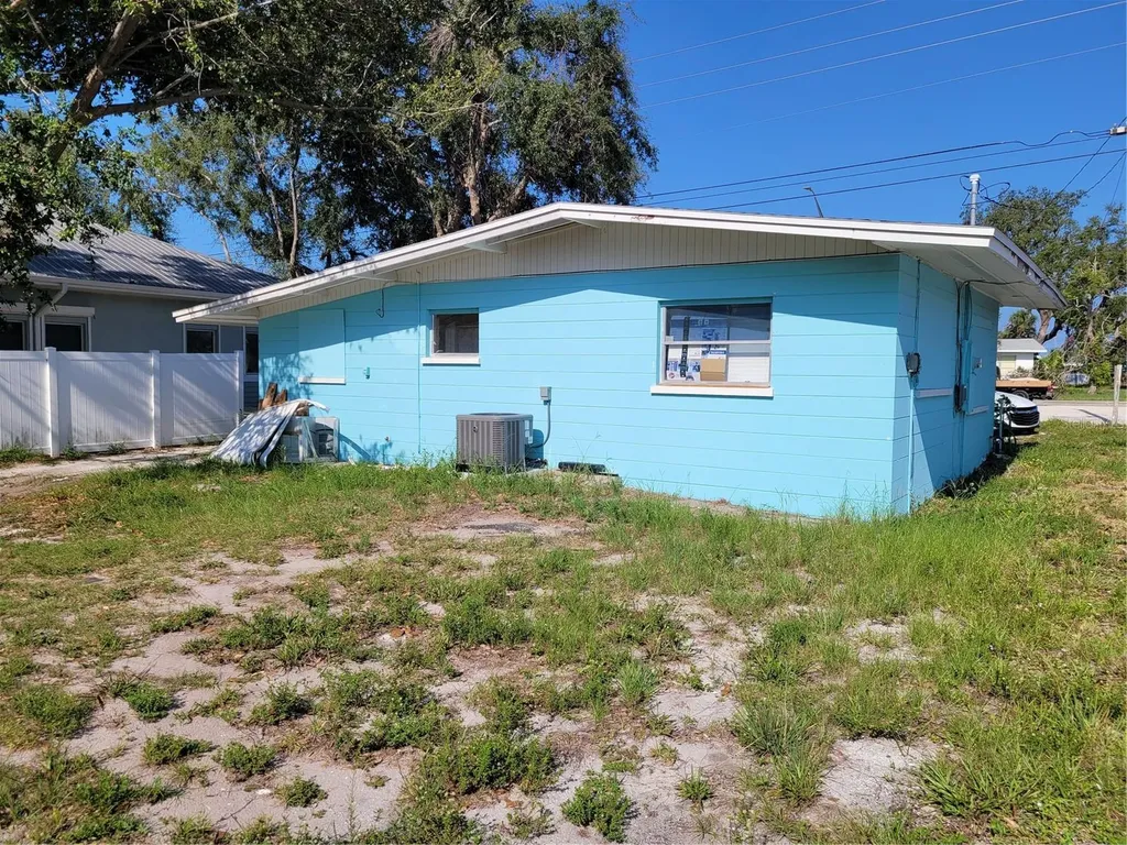 659 S Indiana Avenue Englewood FL 34223