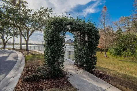 9105 Crystal Commons Way Tampa FL 33626