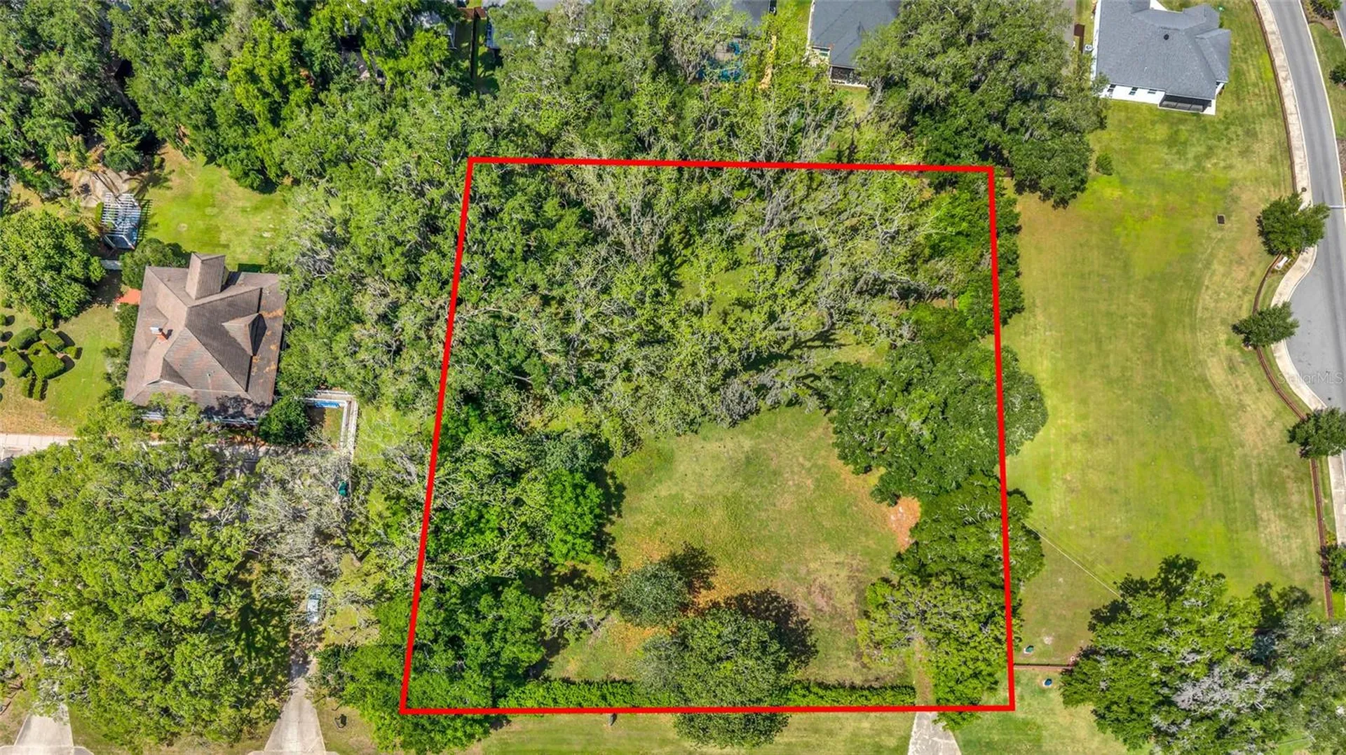 11338 N Us Highway 301 Oxford FL 34484