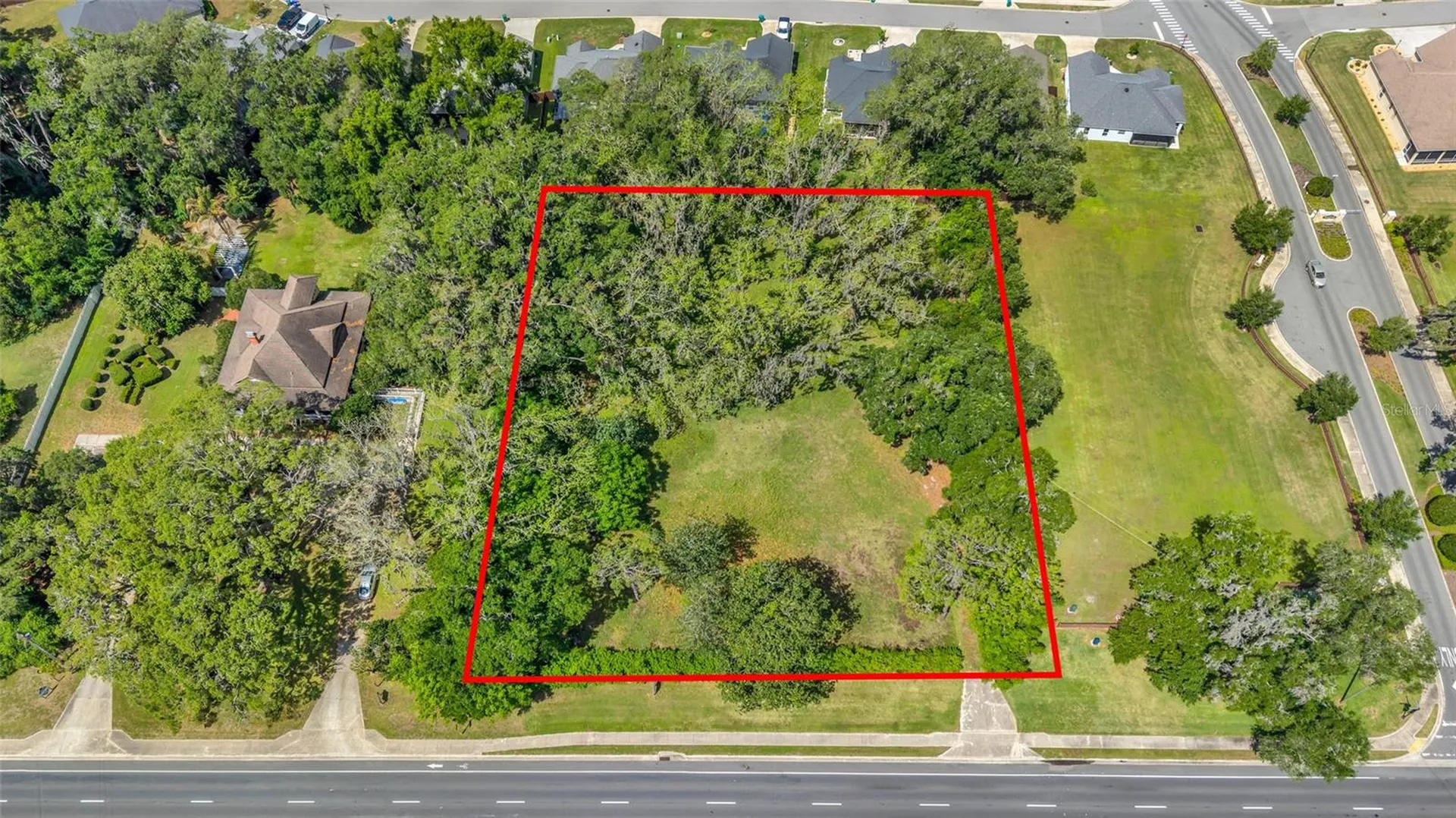 11338 N Us Highway 301 Oxford FL 34484