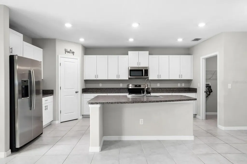 7217 Ronnie Gardens Court Tampa FL 33619