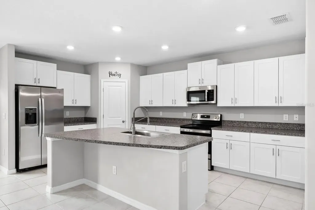 7217 Ronnie Gardens Court Tampa FL 33619