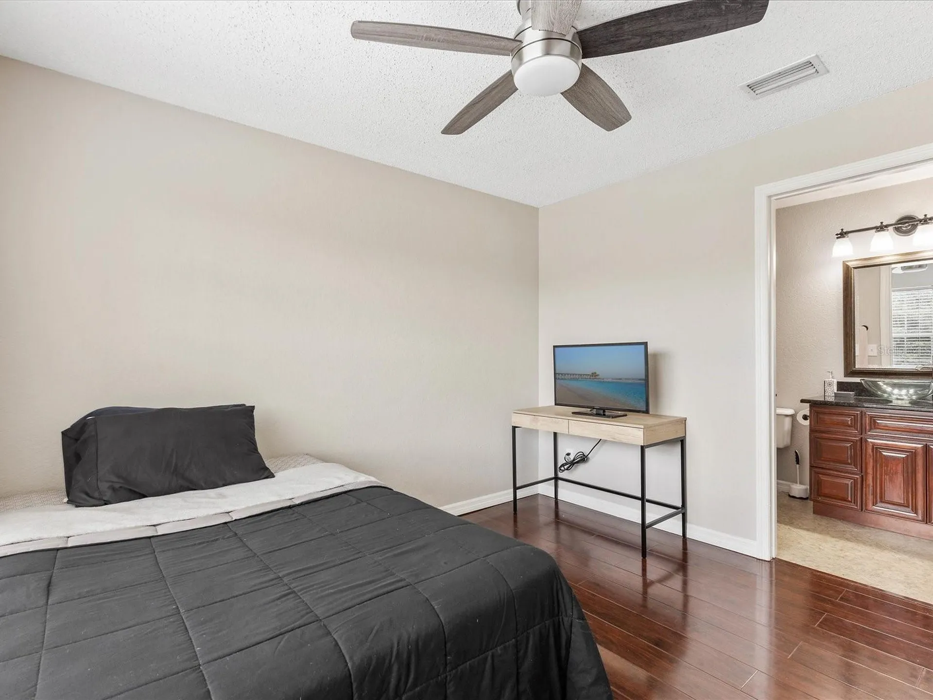 2550 N Alafaya Trail Orlando FL 32826
