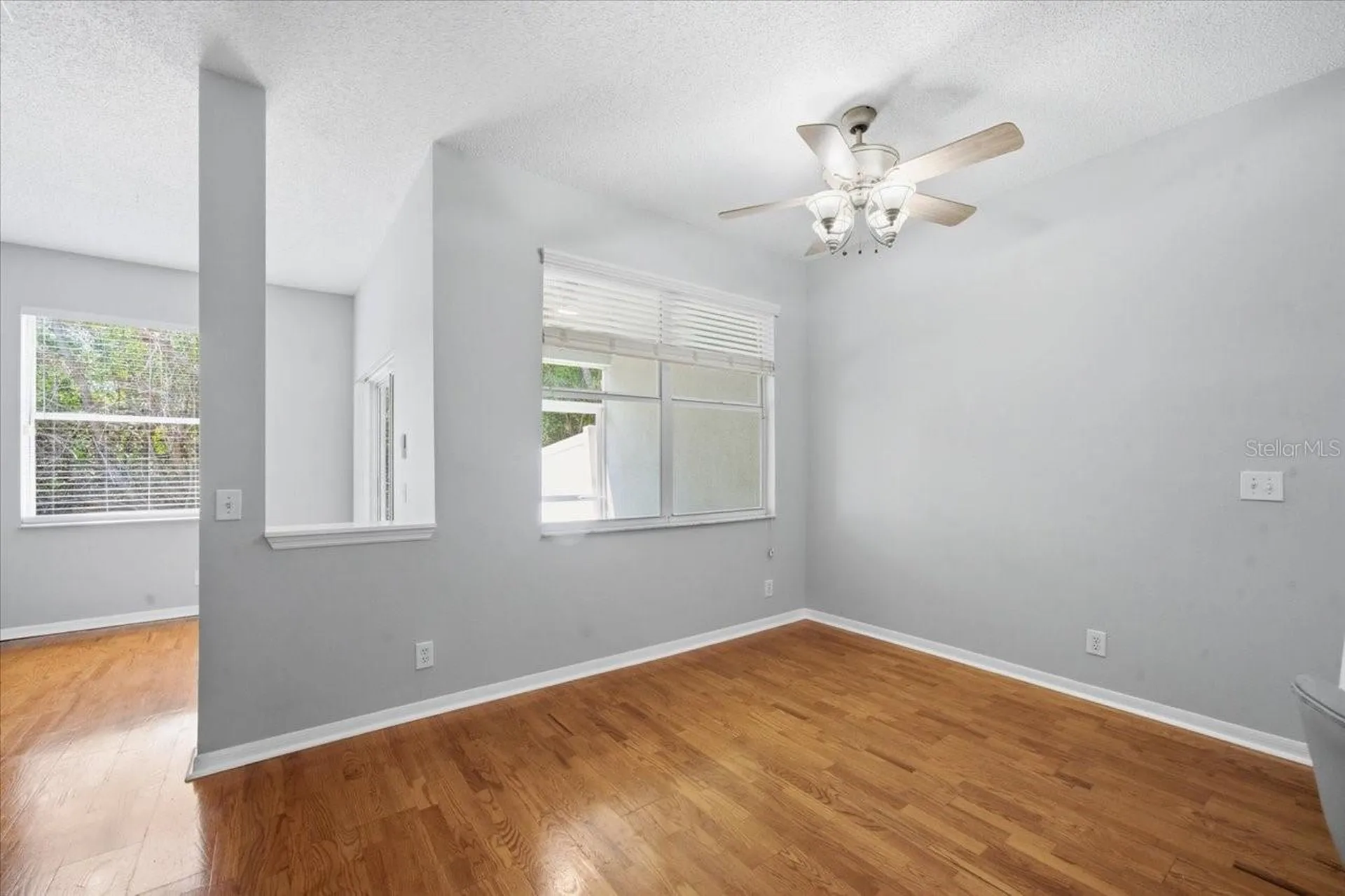 752 Vallance Way NE St Petersburg FL 33716