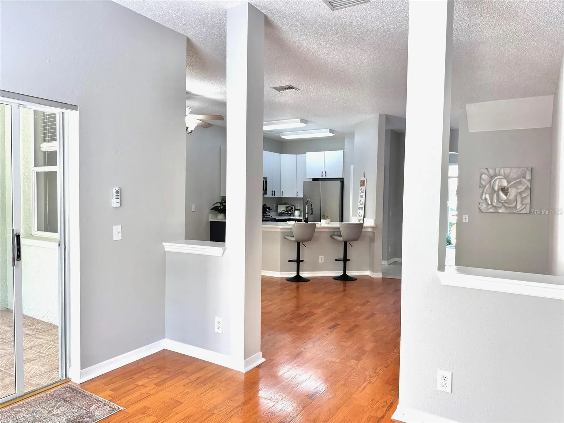 752 Vallance Way NE St Petersburg FL 33716