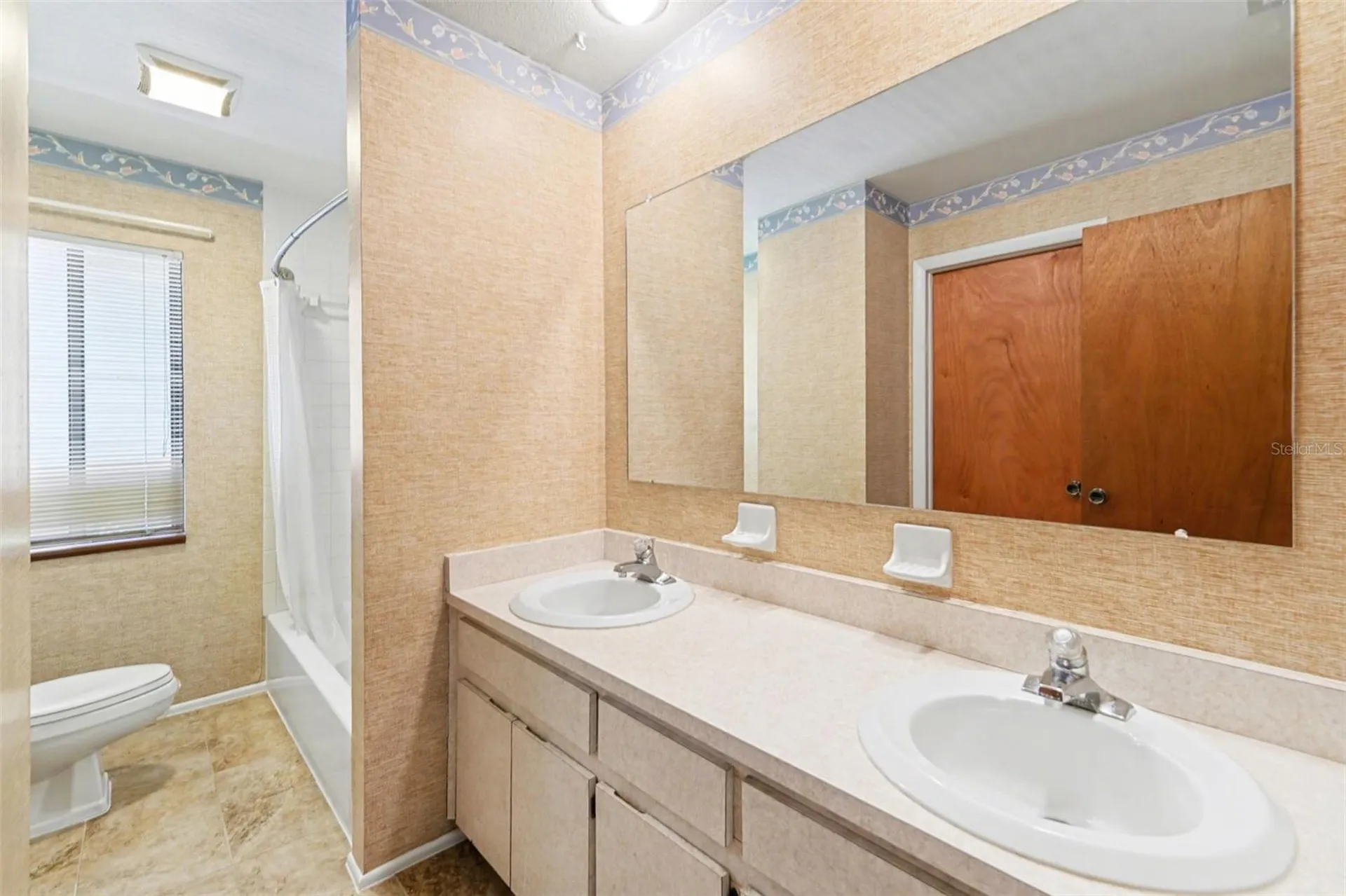 1029 43rd Avenue N St Petersburg FL 33703