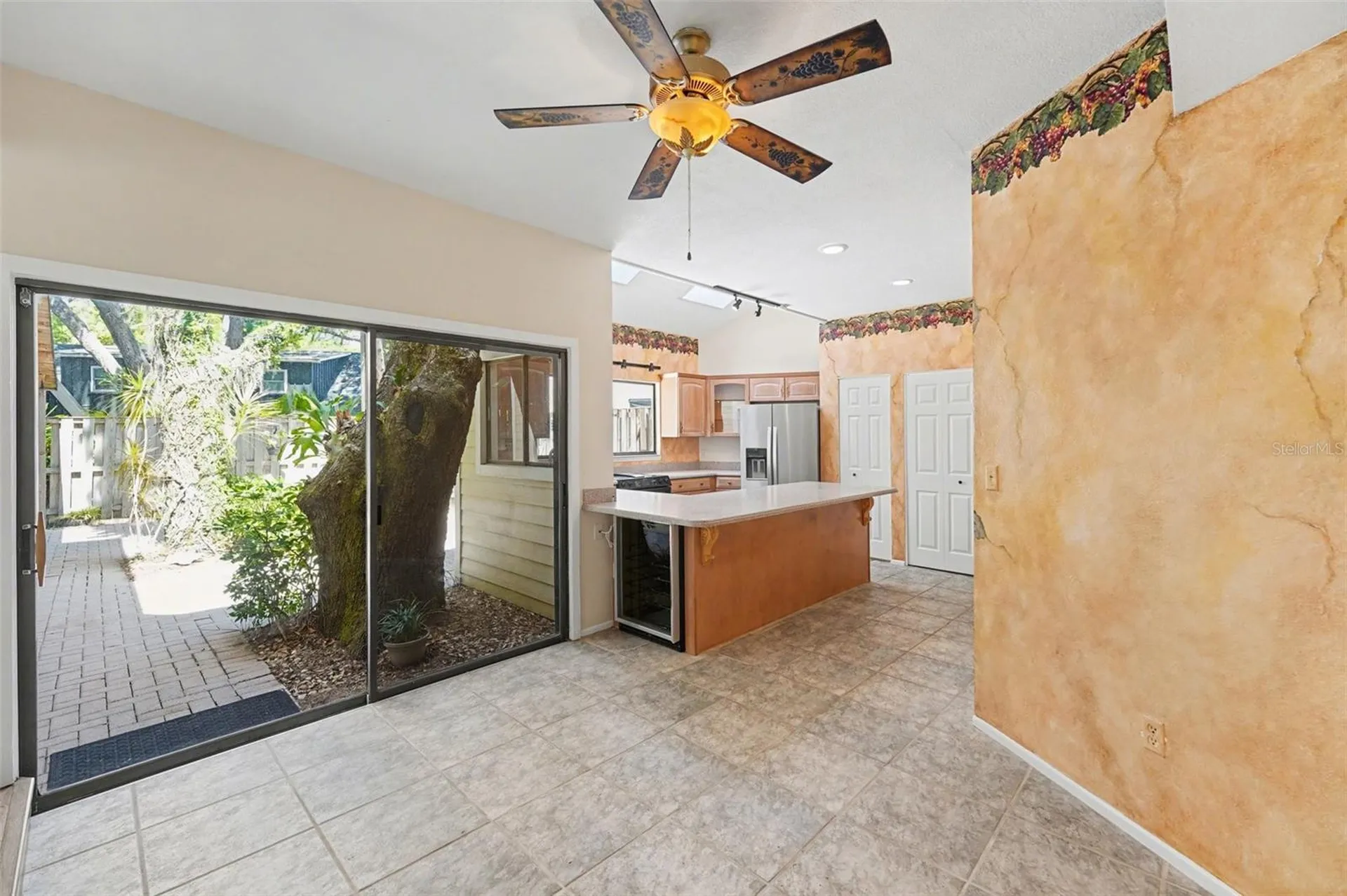 1029 43rd Avenue N St Petersburg FL 33703