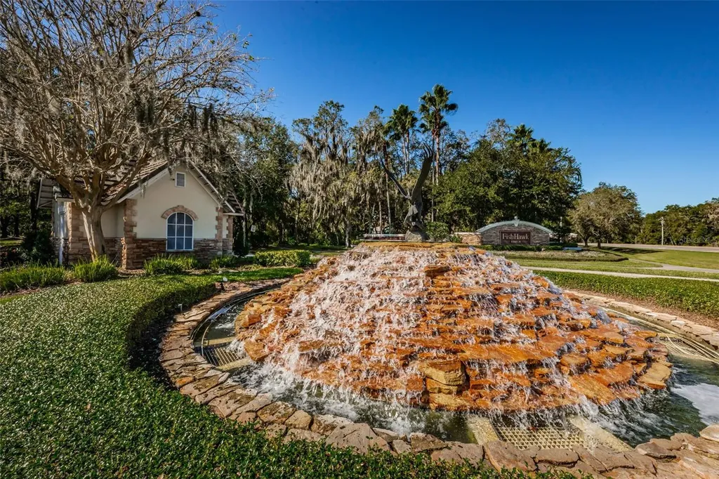 5721 Heronpark Place Lithia FL 33547