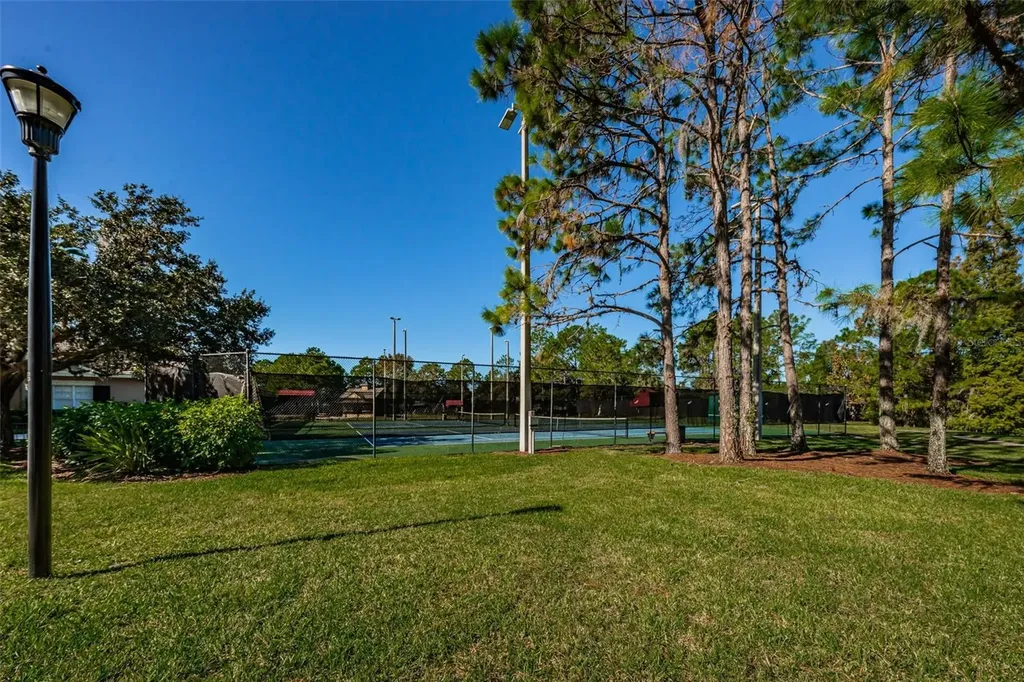 5721 Heronpark Place Lithia FL 33547