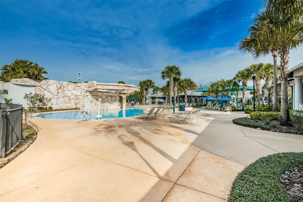 5721 Heronpark Place Lithia FL 33547