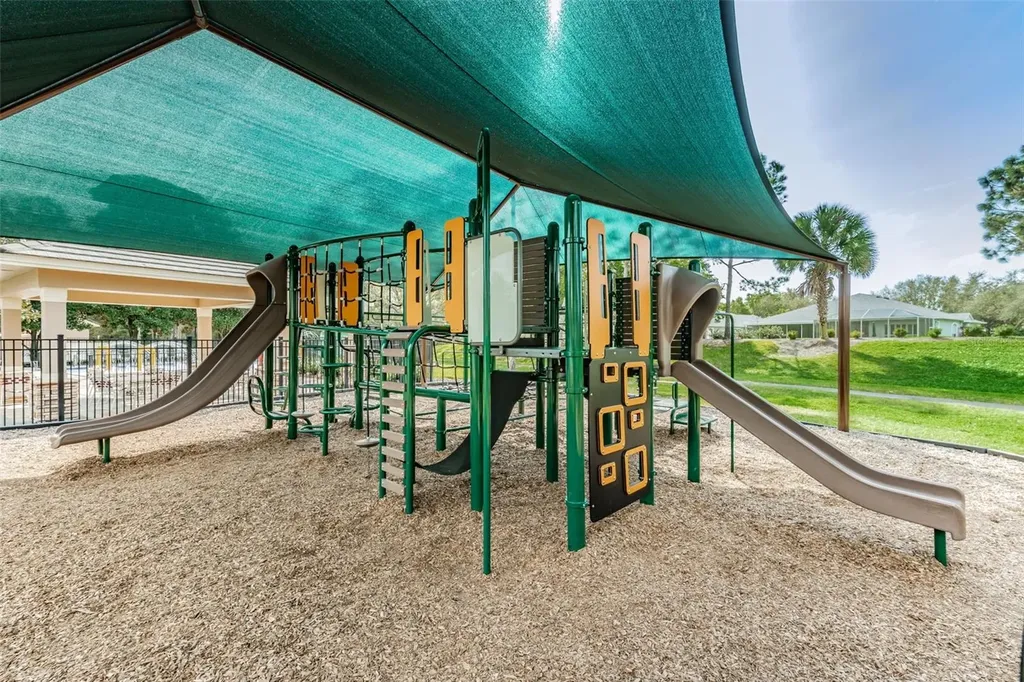 5721 Heronpark Place Lithia FL 33547