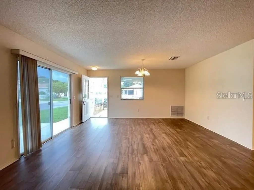 2744 Collington Drive The Villages FL 32162