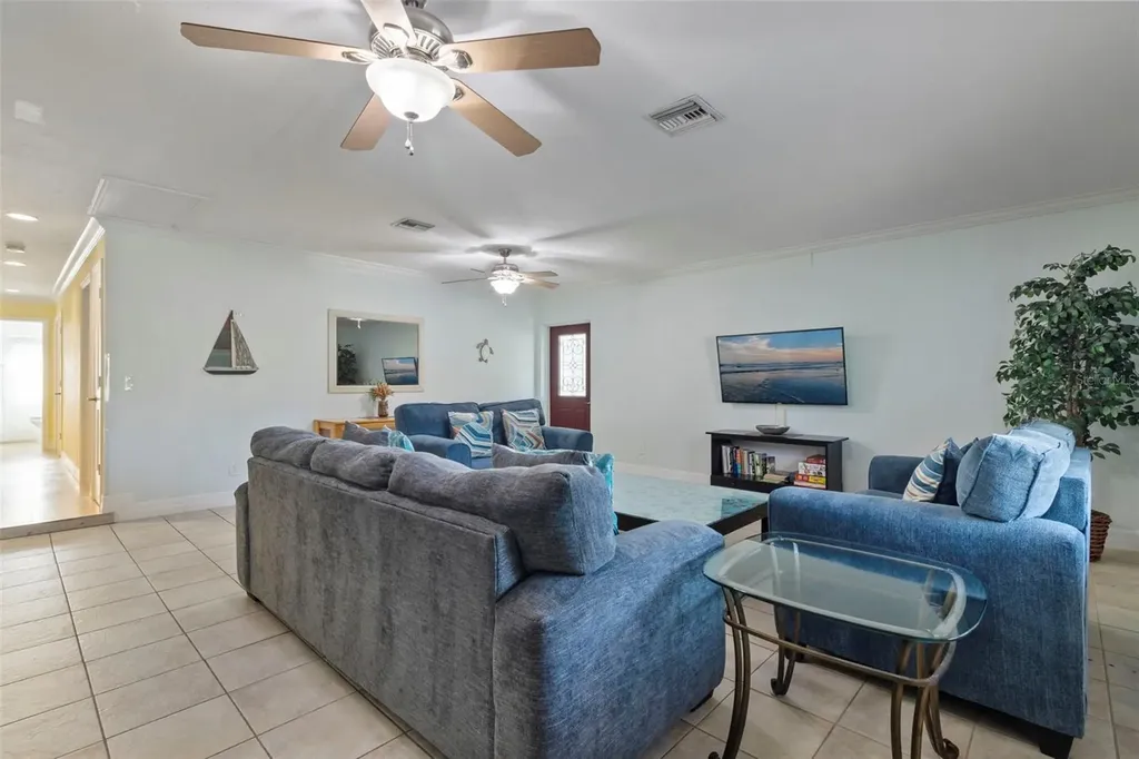 6454 Beechwood Avenue Sarasota FL 34231