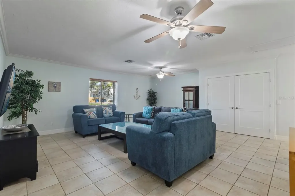 6454 Beechwood Avenue Sarasota FL 34231