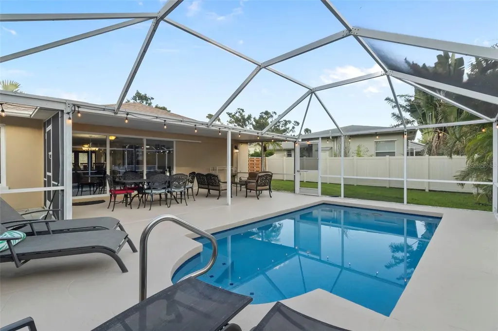 6454 Beechwood Avenue Sarasota FL 34231