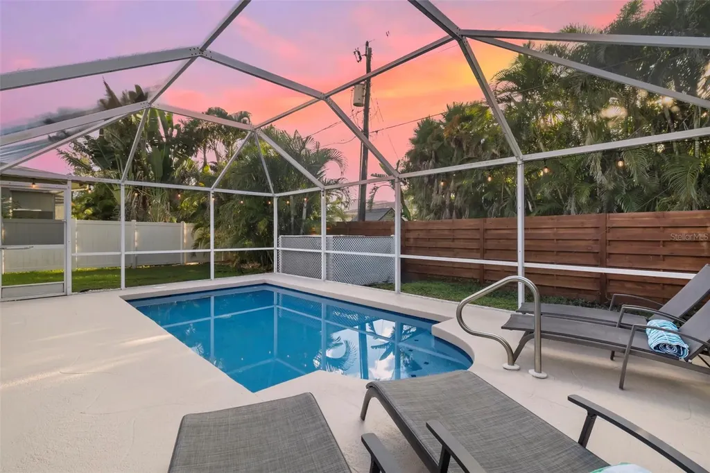 6454 Beechwood Avenue Sarasota FL 34231