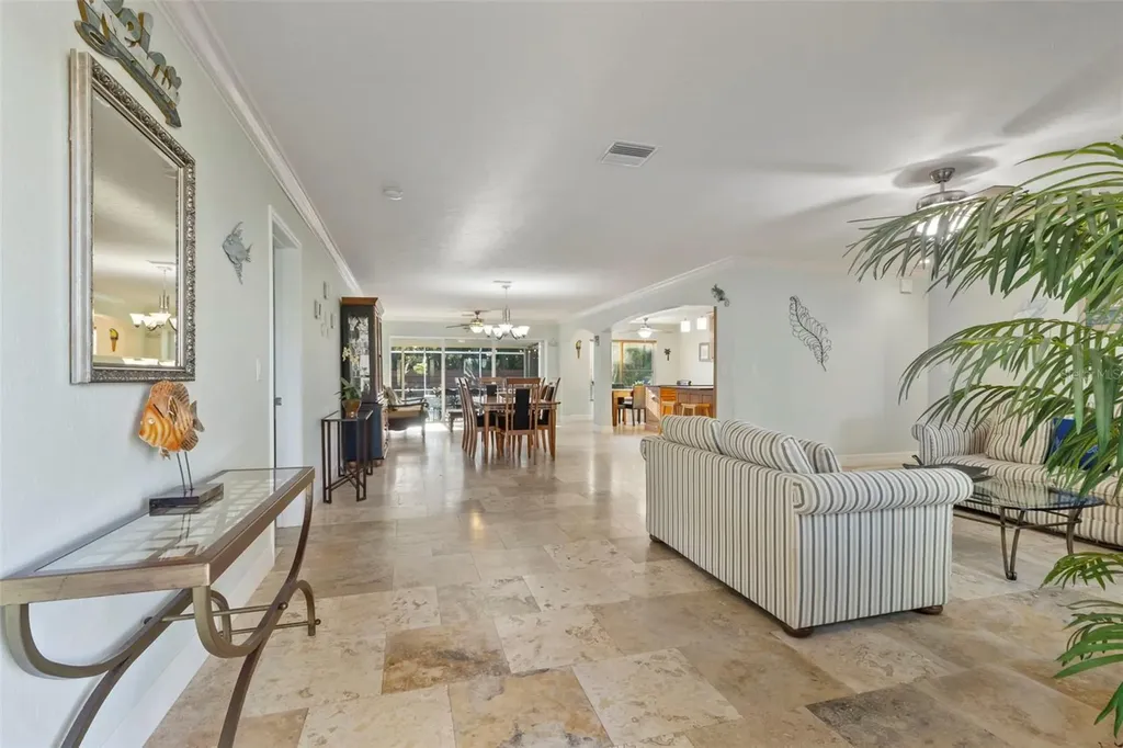6454 Beechwood Avenue Sarasota FL 34231
