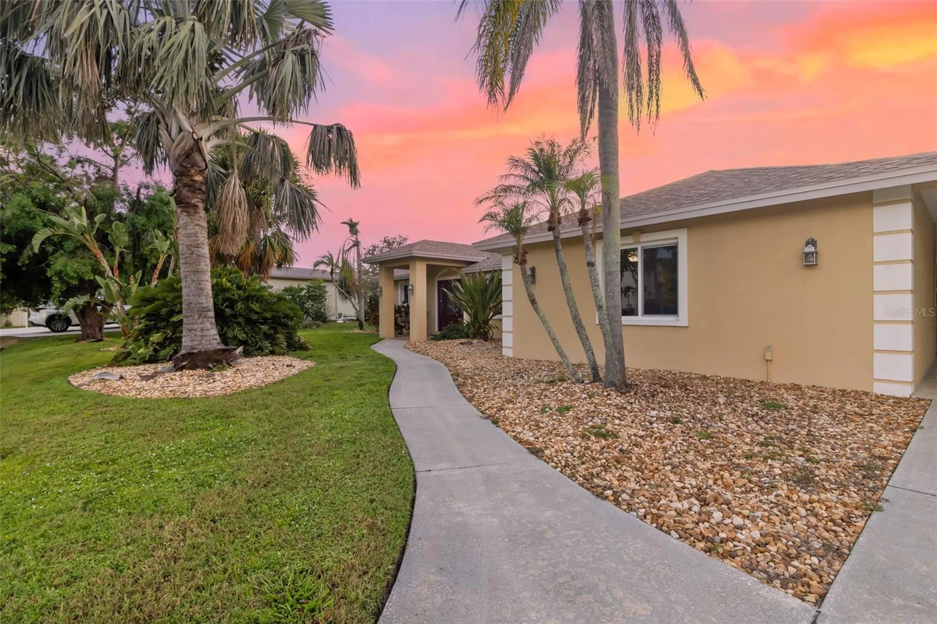 6454 Beechwood Avenue Sarasota FL 34231