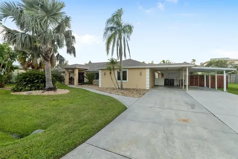 6454 Beechwood Avenue Sarasota FL 34231