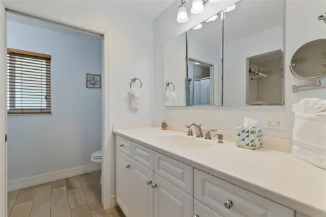 6454 Beechwood Avenue Sarasota FL 34231
