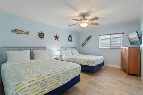 6454 Beechwood Avenue Sarasota FL 34231
