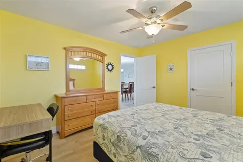 6454 Beechwood Avenue Sarasota FL 34231