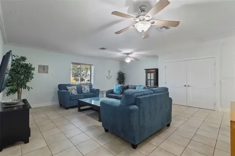 6454 Beechwood Avenue Sarasota FL 34231